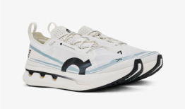 DSM和On全新联名跑鞋，JW ANDERSON新手袋灵感来自乐福鞋｜是日美好事物|界面新闻 · 时尚