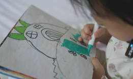 水滴公司：7.3万罕见病患者筹款近17亿，将持续探索多方救助模式|界面新闻