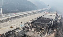 遇难者大部分为老人，韩国本轮山火成该国史上最严重山火|界面新闻 · 天下