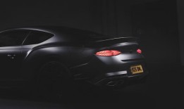 一周新车盘点 | 宾利发布新GT预告 极氪9X正式上市|界面新闻 · 汽车