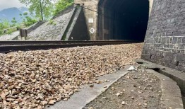 界面调查｜铁路穿村而过：一个湘西村庄与17起火车撞人事故|界面新闻 · 中国