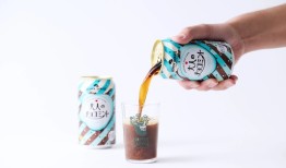 权志龙穿火的耐克爆款即将回归，薄荷巧克力味的啤酒能温暖冬日｜是日美好事物|界面新闻 · 时尚