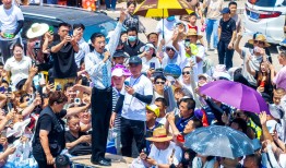 【深度】网红为何老“翻车”？|界面新闻 · 中国