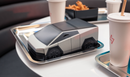 正式进军餐饮业！特斯拉在美国开出首家餐厅|界面新闻 · 汽车