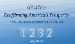 超1230人签名，美国“反关税宣言”警告自残式衰退|界面新闻 · 天下