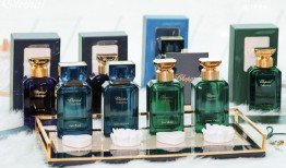 “香水第一股”颖通加码自有品牌|界面新闻 · 时尚