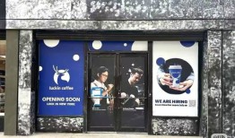 瑞幸和霸王茶姬来到星巴克老家踢馆|界面新闻