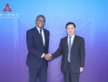 中国人民银行行长潘功胜会见美国银行国际总裁、美林国际首席执行官伯纳德·门萨|界面新闻 · 快讯