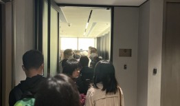 【深度】7%收益倒计时！香港保险抢购潮背后的狂欢与暗礁|界面新闻