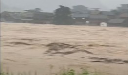 贵州榕江全县被淹，“70年一遇”洪水如何形成？|界面新闻 · 中国