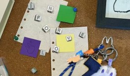 泡泡玛特股价还能不能继续涨？|界面新闻