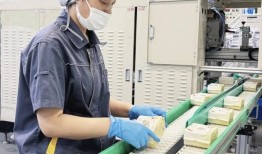 “东方甄选卫生巾”来了，下周正式开卖|界面新闻