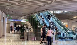 写字楼供应放缓、零售商场扎堆上新，深圳商办市场竞争加剧|界面新闻 · 地产