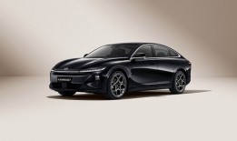 一周新车盘点 | 方程豹钛7正式上市 长安启源A07续航提升|界面新闻 · 汽车