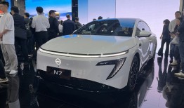 回归产品与技术，中国汽车业正在变得更加务实｜2025上海车展|界面新闻 · 汽车