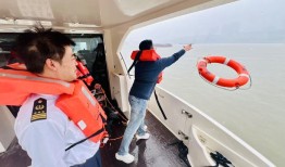 游艇驾照火了，2万5一张|界面新闻