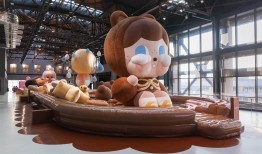 Crybaby特展在上海“柔软”启幕，雅诗兰黛发布全新“胶原建模”精华｜是日美好事物|界面新闻 · 时尚